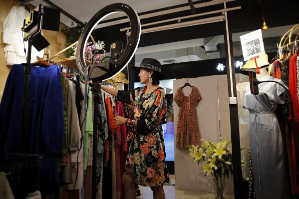 Chinese sales clothing websites